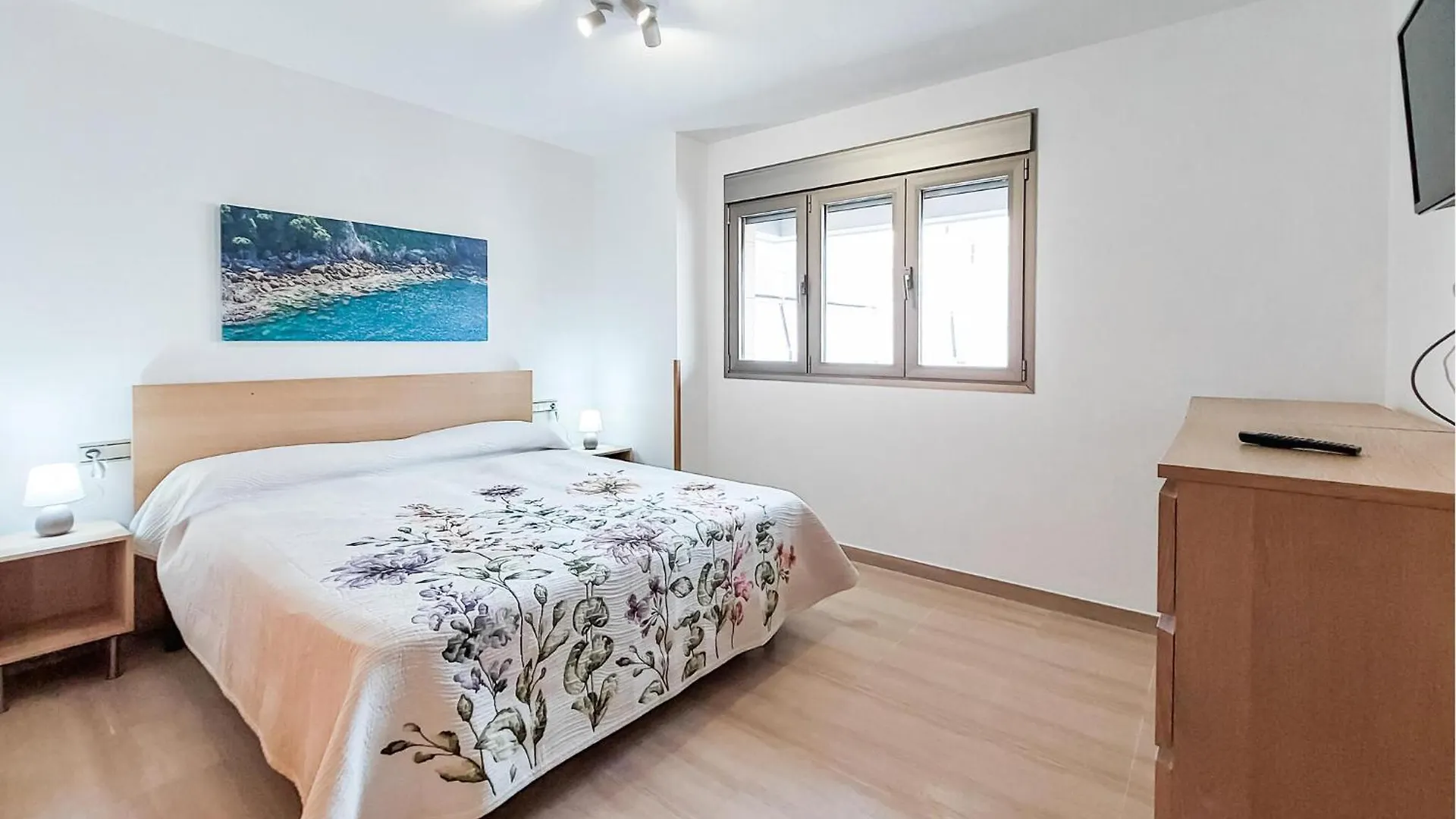 Stunning Apartment In Cadiz With Wifi