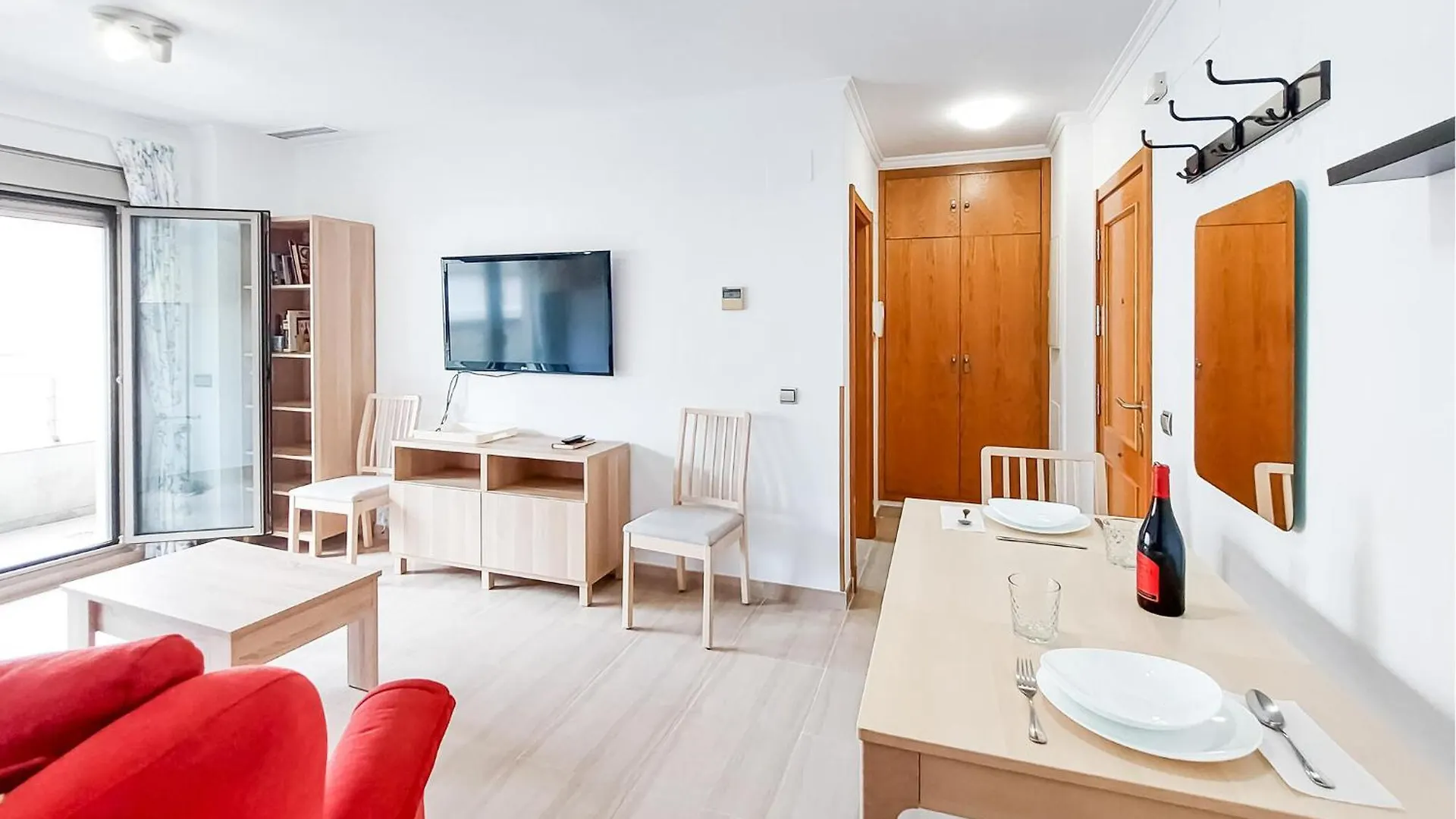 Stunning Apartment In Cadiz With Wifi 0*,