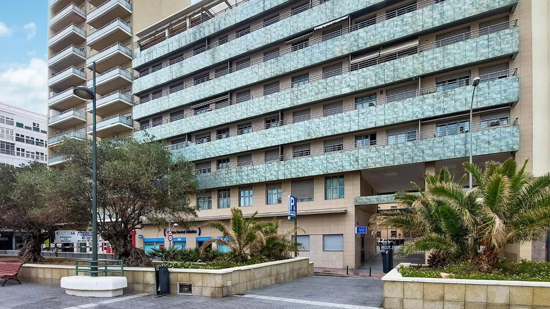 Stunning Apartment In Cadiz With Wifi 0*,
