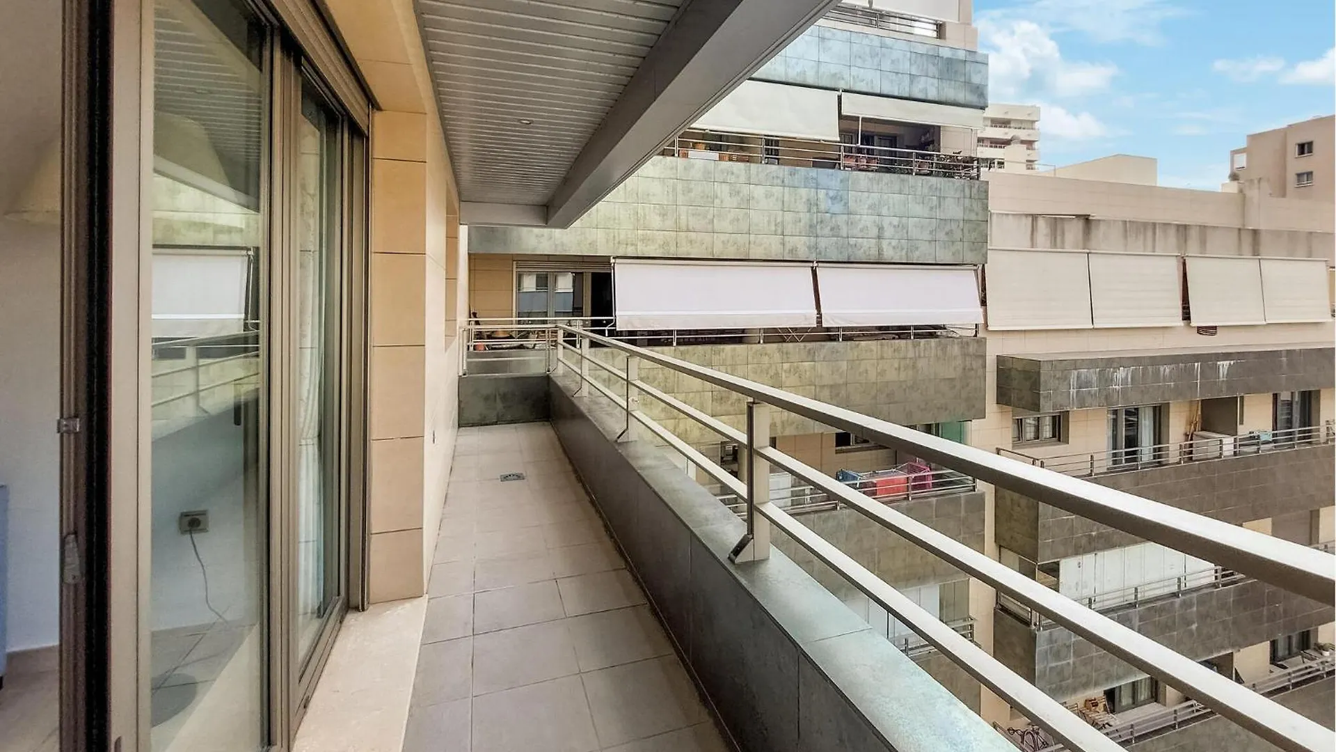 Stunning Apartment In Cadiz With Wifi contacts